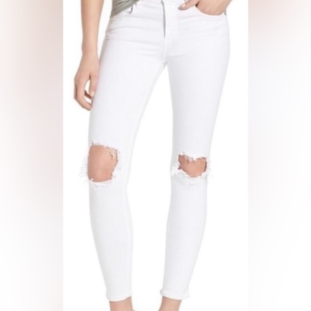 Designer Labels For Less - Picture 4 of 7